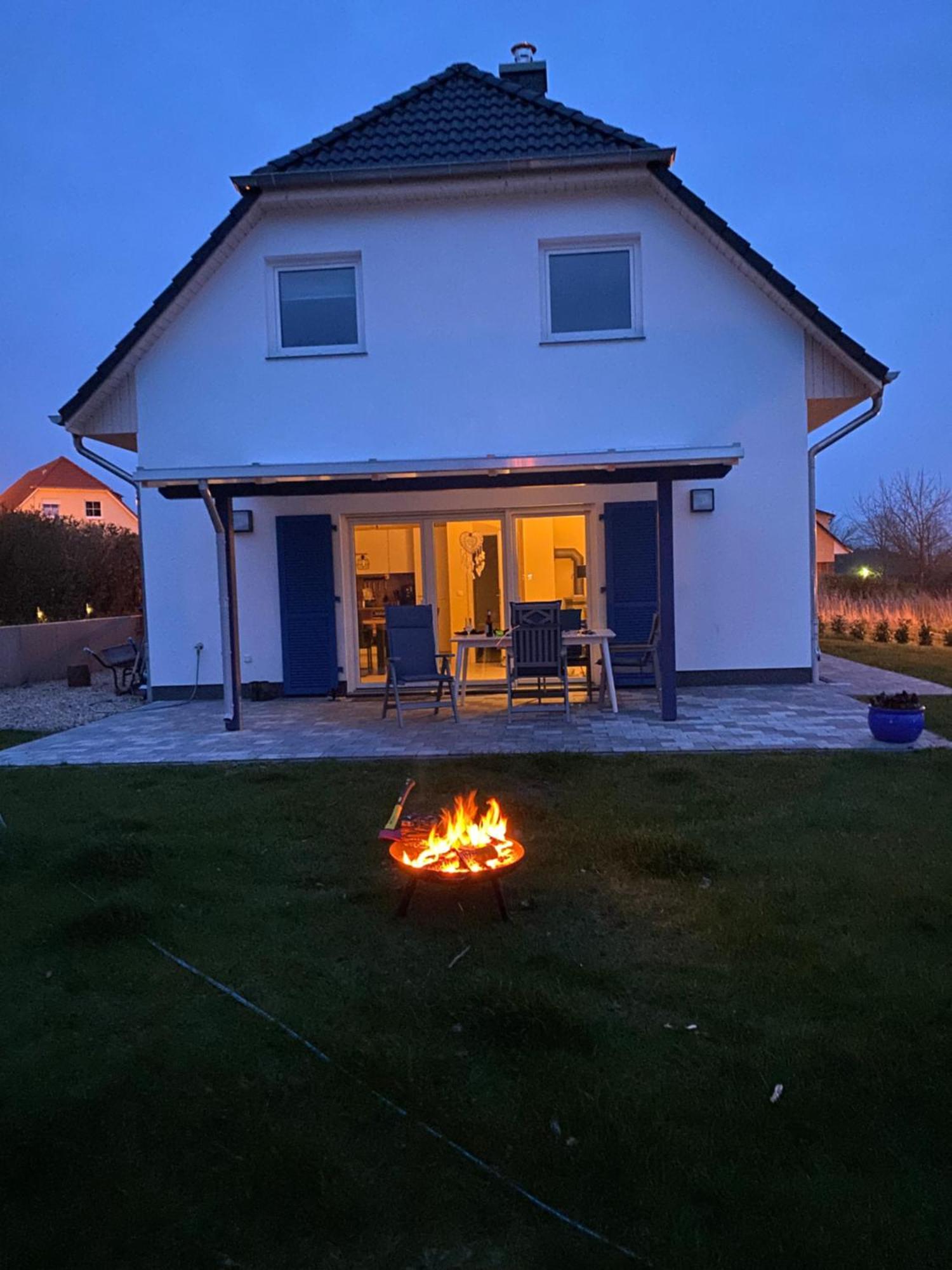 Ferienhaus Paula Marlow Exterior photo
